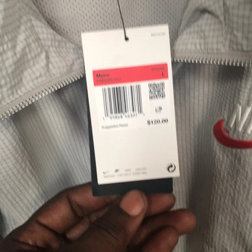 Nike Men's Gray Windbreaker Jacket - Picture 5 of 7